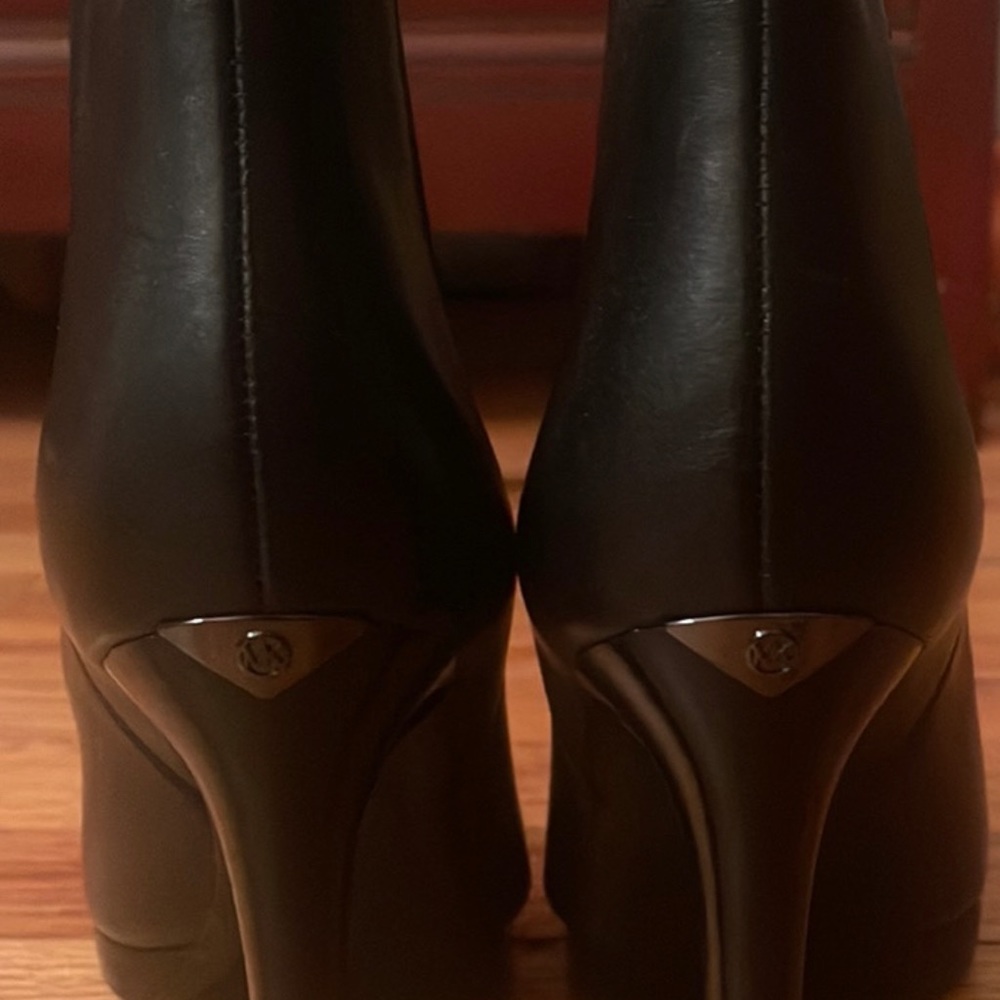 Michael Kors Black Booties size 8 like new.